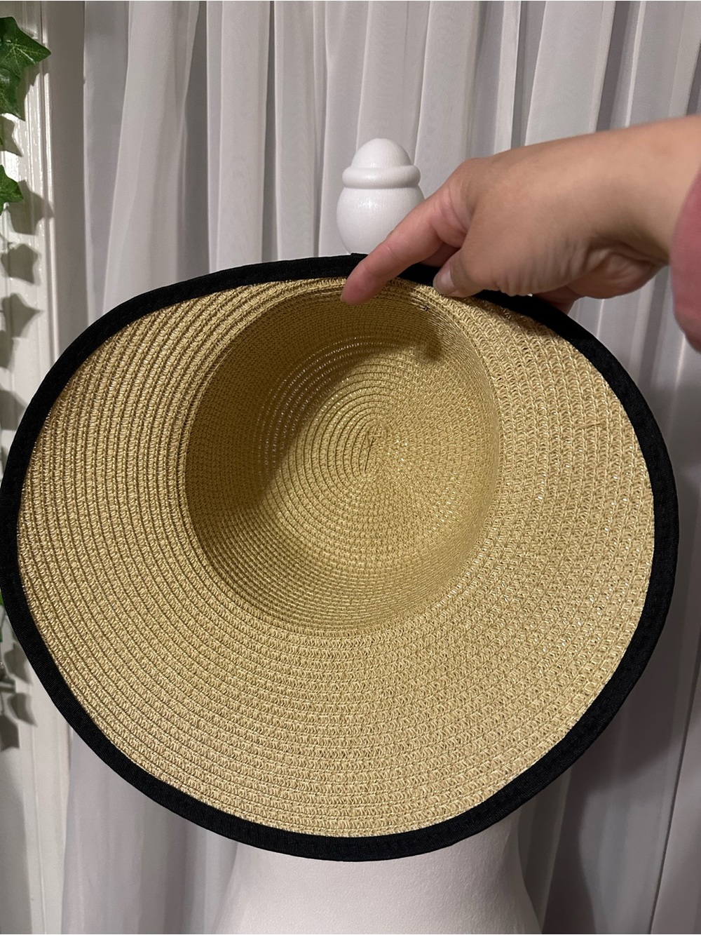 Straw Sun Hat with Black Trim and Band - Picture 4 of 9